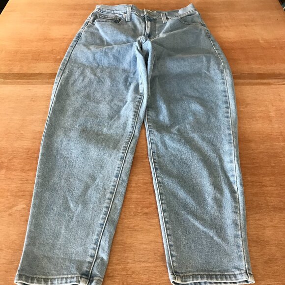 Levi's High Waisted Mom Jeans Women 30 Blue High Rise Medium Wash Stretch 17883 - Picture 1 of 13